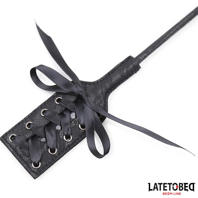 Plumero con Fusta Encaje y Lazo Negro - Imagen 4